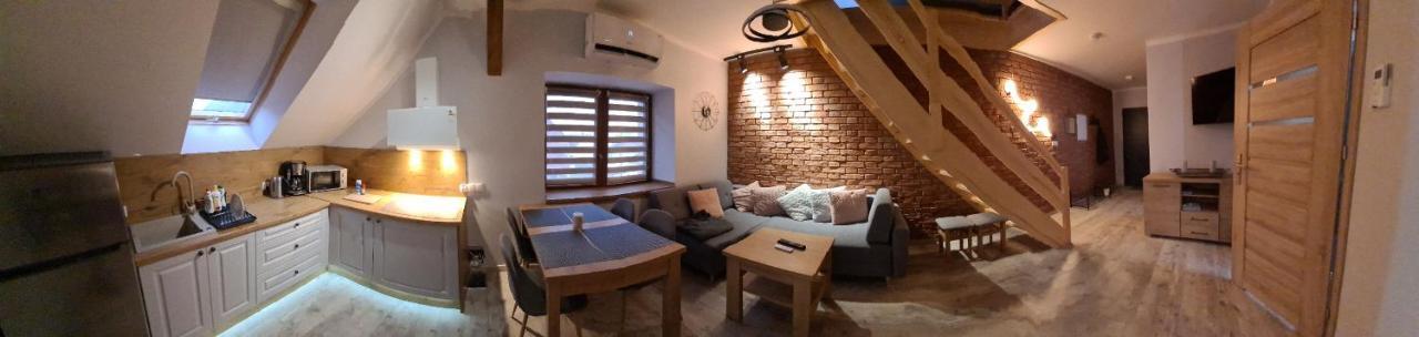 Apartment Komarno Iii Jelenia Gora